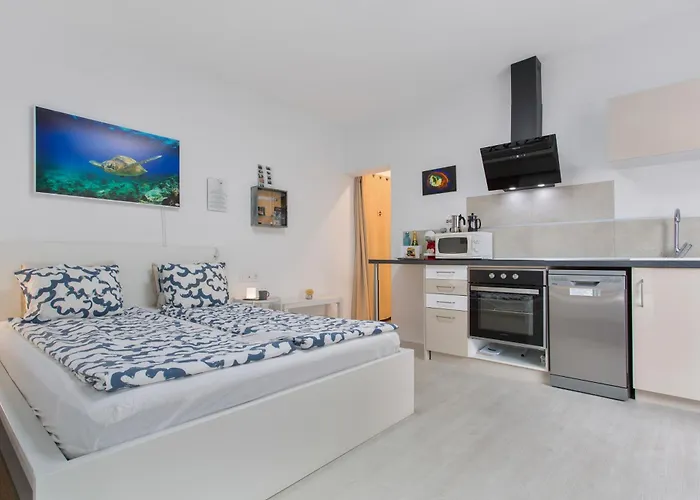 Terrassenzeit 3 *